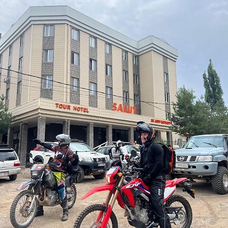 Salut Hotel Bishkek Bagian luar foto