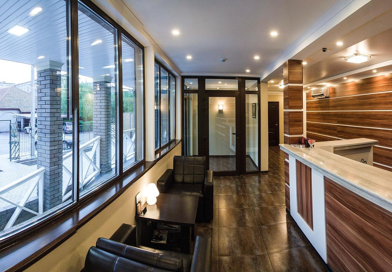 Salut Hotel Bishkek Bagian luar foto