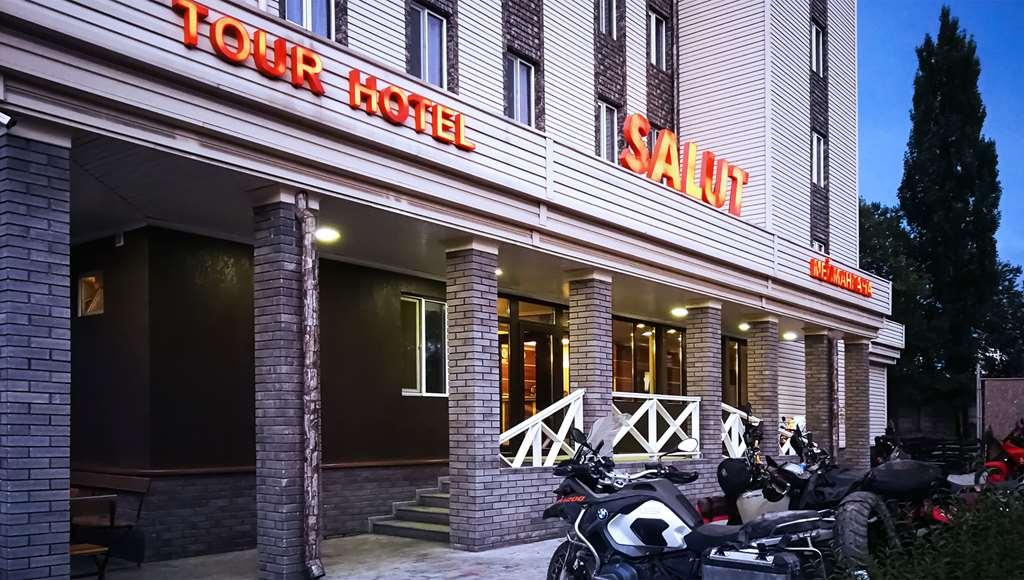 Salut Hotel Bishkek Bagian luar foto